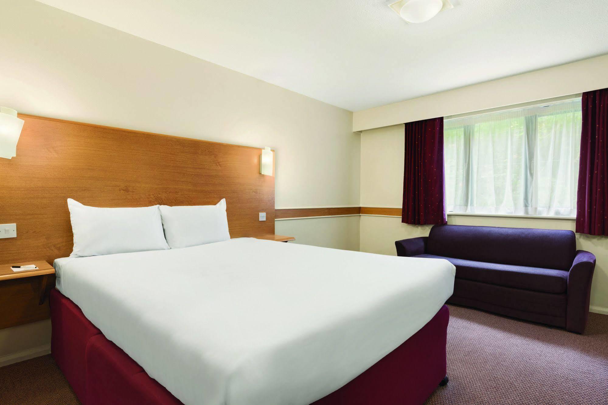 Days Inn Warwick Northbound M40 Ashorne Bagian luar foto
